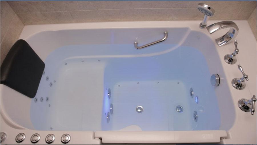 Walk-in Tub in Raleigh home, filled with water